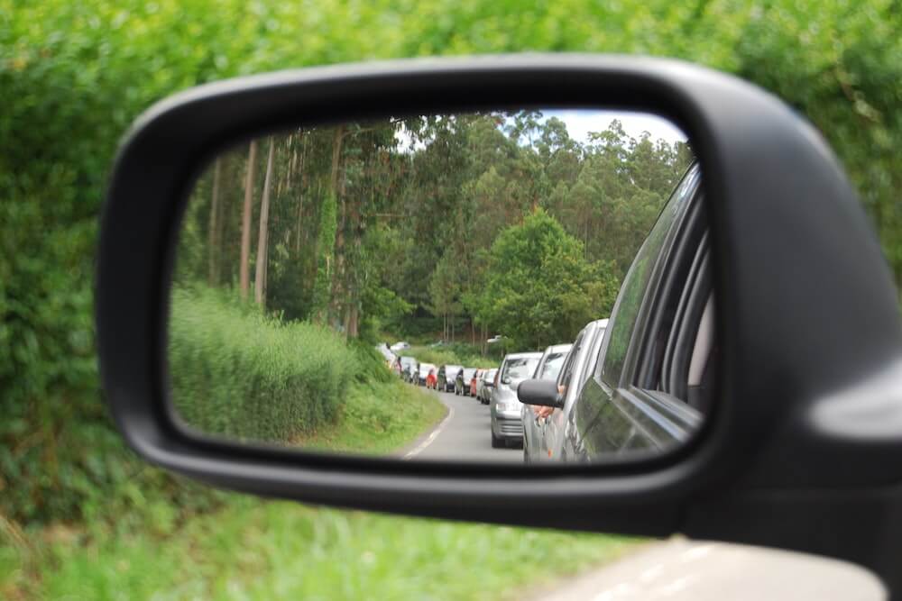 side mirror with traffic